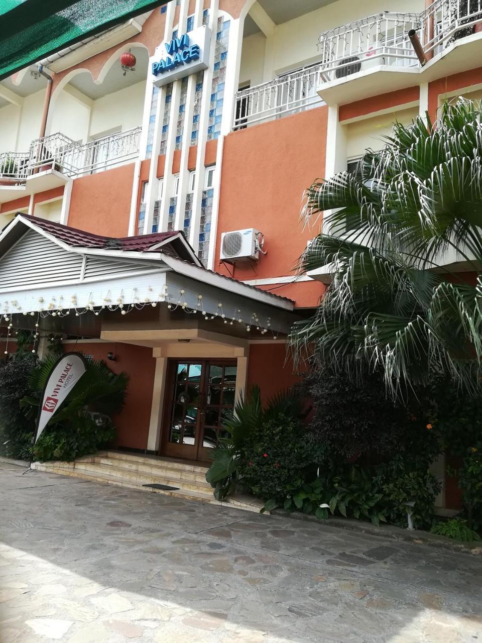 Hotel Vivi Palace マタディ エクステリア 写真